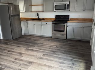 72 Oak Grove St #3, Bangor, ME 04401