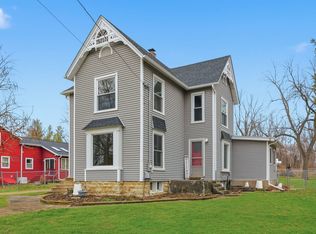 410 W Reader St, Elburn, IL 60119