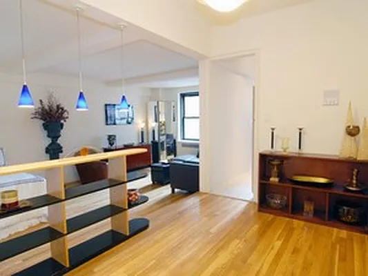 Sold by Citi Habitats | media 8