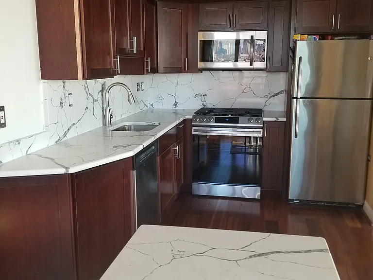 3320 Spinnaker Ln — Photo 6