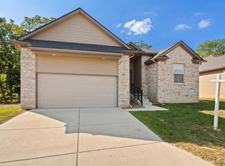 607 Shadow Brooke Ln, Tecumseh, MI 49286