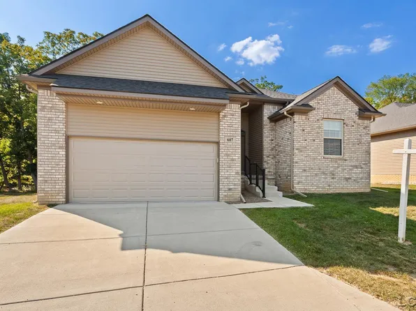 607 Shadow Brooke Ln, Tecumseh, MI 49286