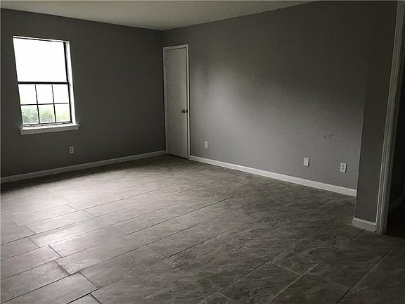 3rd image of 3152 Dove Ct #A