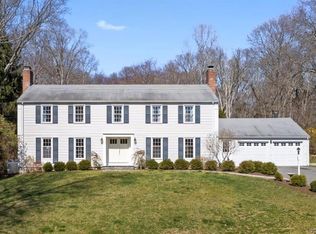 7 Coult Ln, Old Lyme, CT 06371