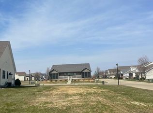 1627 & 1629 Belclare Rd, Normal, IL 61761