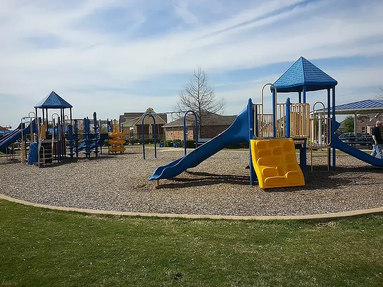 2356 Aurora Dr — Photo 26
