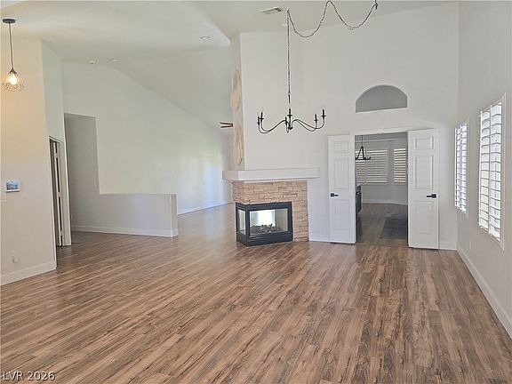 3rd image of 2246 Alanhurst Dr
