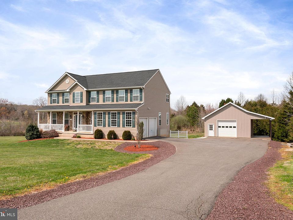 1st image of 37 Chriswood Ln