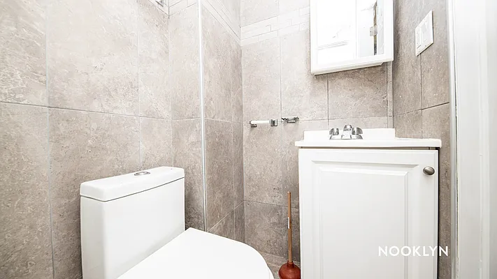 Rented by Nooklyn NYC LLC | media 6