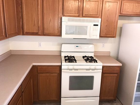 5th image of 10050 N Mill Crossing Way
