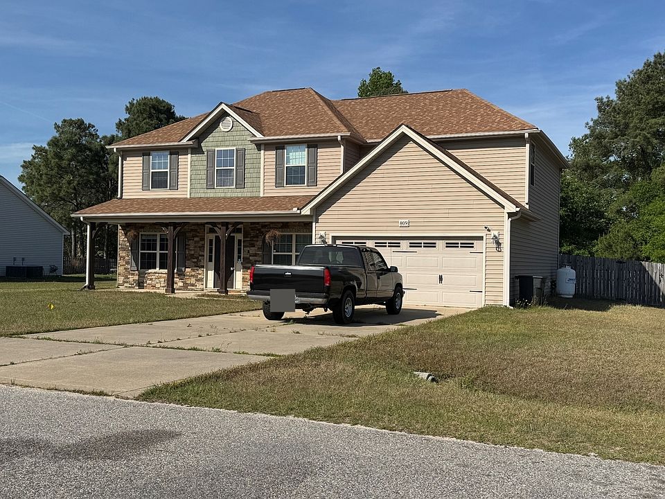1st image of 809 Pecan Grove Loop