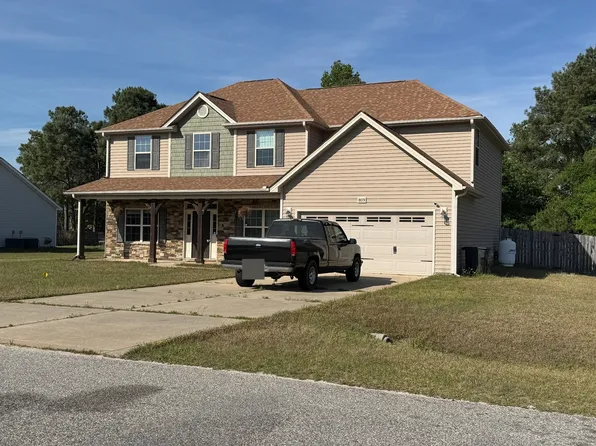 809 Pecan Grove Loop, Hope Mills, NC 28348
