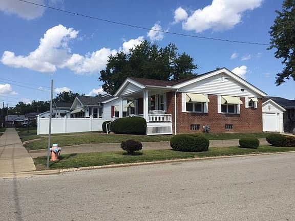 Oversized One-Car Garage