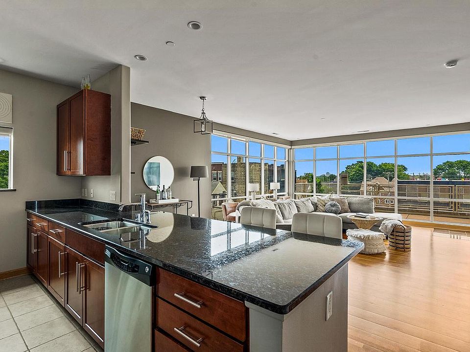 1st image of 1550 East Royall PLACE #409