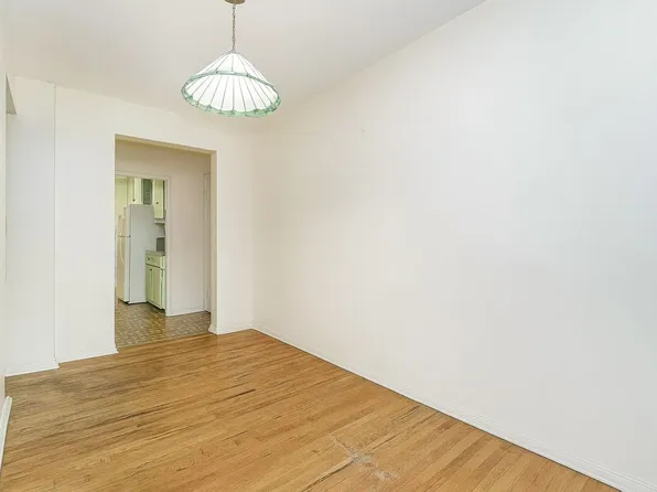 2650 East 13th Street image 5 of 28