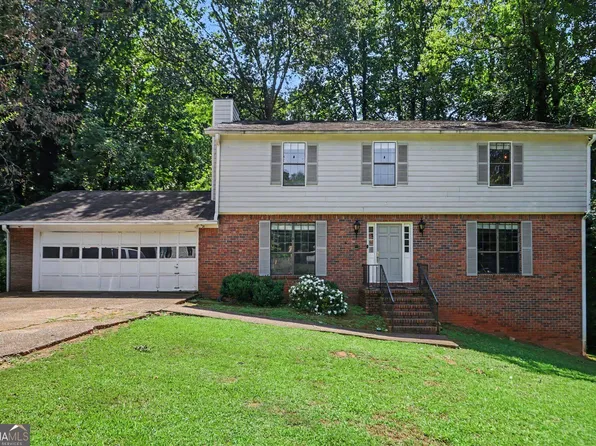 6720 Fairway Ridge Dr, Douglasville, GA 30134