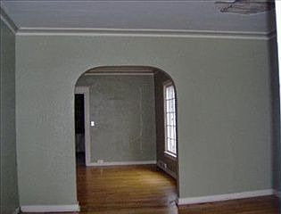 5th image of 1049 Broadway Ave NW