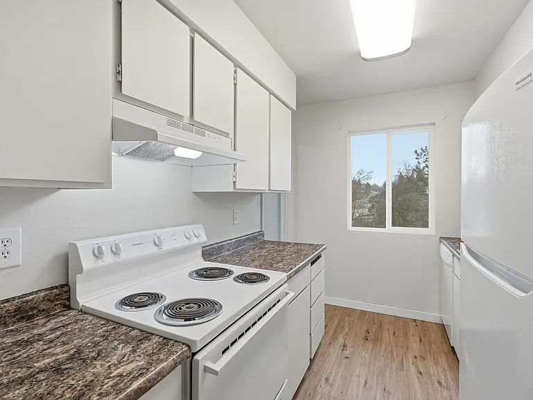 3102 E 27th Ave — Photo 81