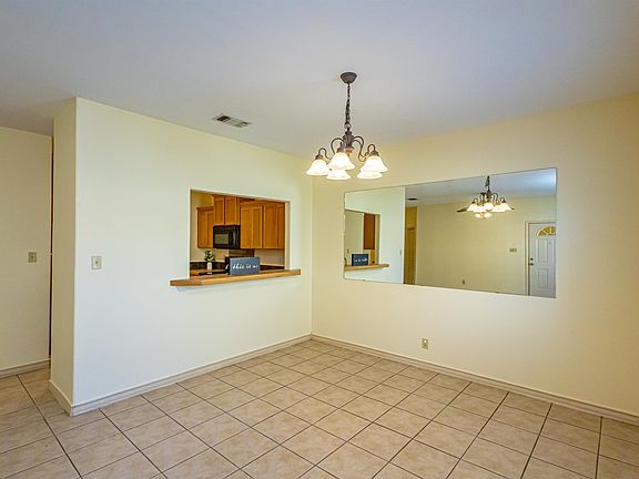 5th image of 9804 Cantera Ct Unit 11