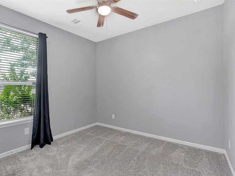 10514 Kentington Oak Dr — Photo 33
