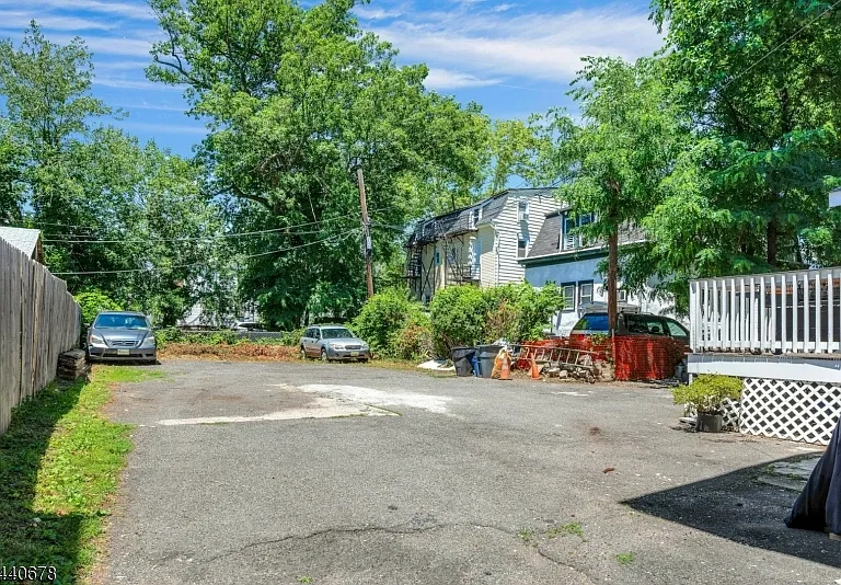 127 S Burnett St #R1-1 — Photo 21