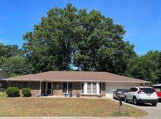 27 Club Rd, Jacksonville, AR 72076