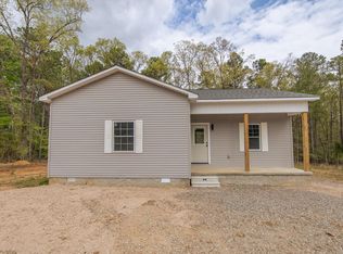 60 Ty Ln, Michie, TN 38357