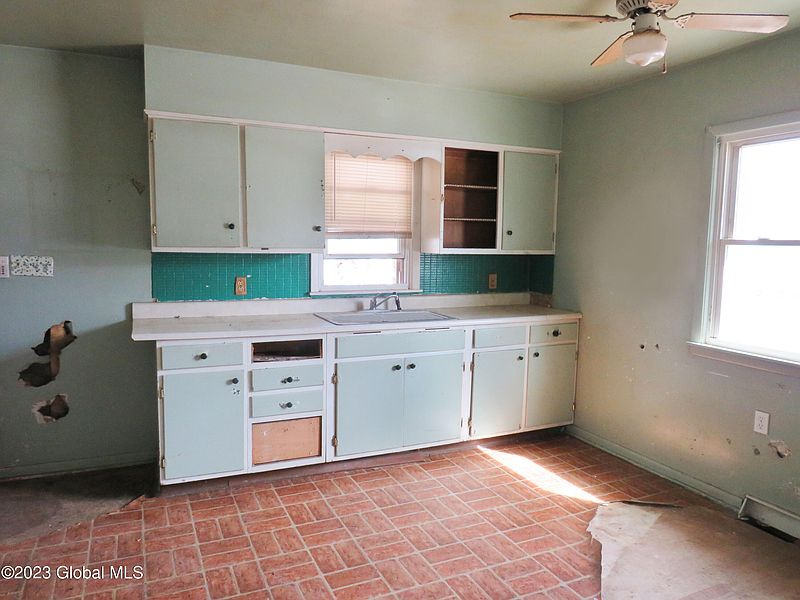 5th image of 45 Van Buren Avenue
