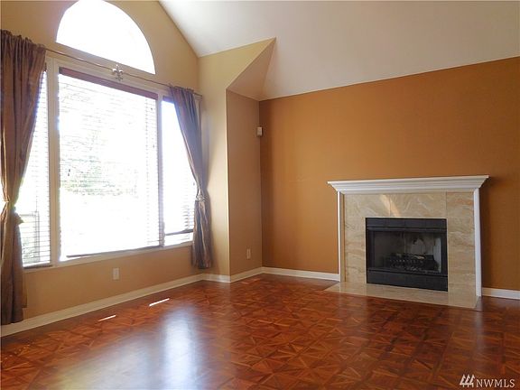 4th image of 10712 NE 19th Pl