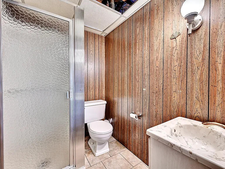 8 Kennedy Rd — Photo 26