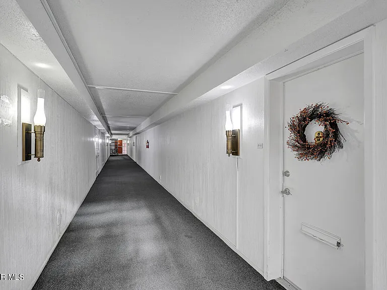 252 Shadow Mountain Dr #F1 — Photo 3