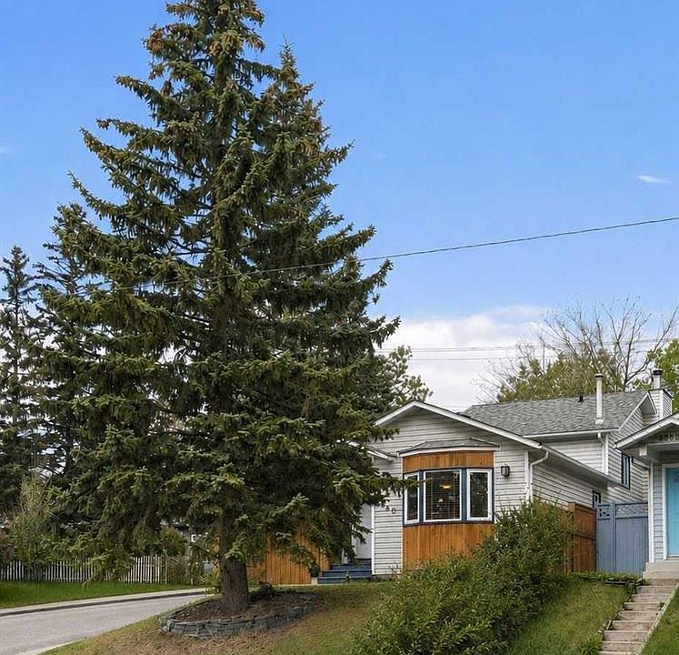 1st image of 1840 S 33rd Ave SW