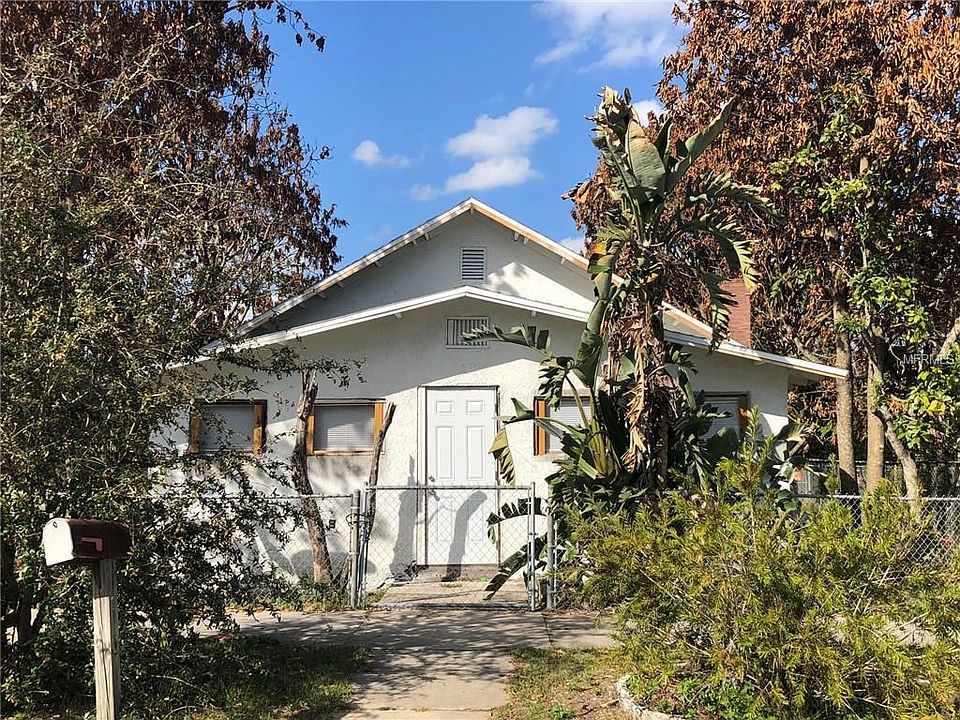 1st image of 210 Myrtle St