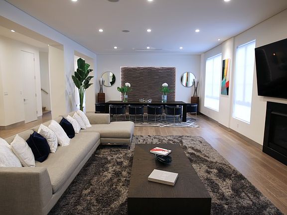 5th image of 4827 Ledge Ave