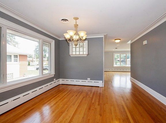5th image of 9604 S Massasoit Ave
