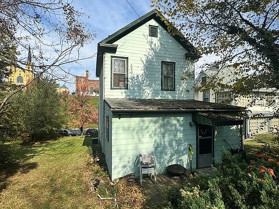 5th image of 27 Patton Ave NE