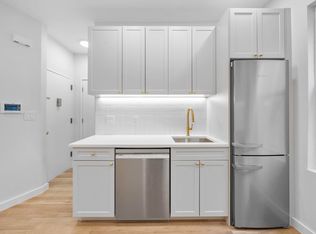 28-41 46th St #1F, Astoria, NY 11103