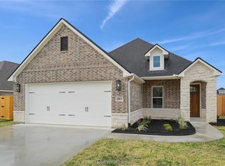 2913 Goldberg Dr, Bryan, TX 77808