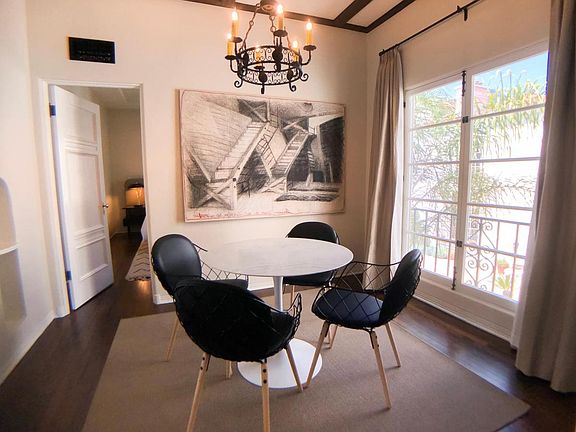 4th image of 1330 N Harper Ave #11F