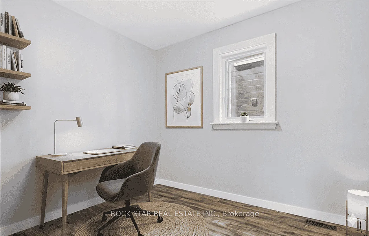 2-235 Hamilton Rd — Photo 3