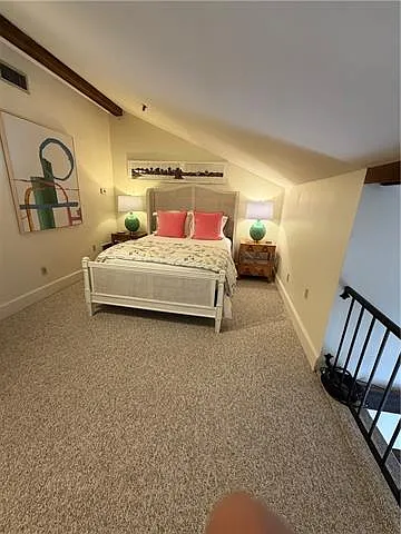 910 Chartres St #3B — Photo 12