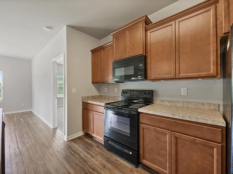 30000 Abbeywood Ln — Photo 17