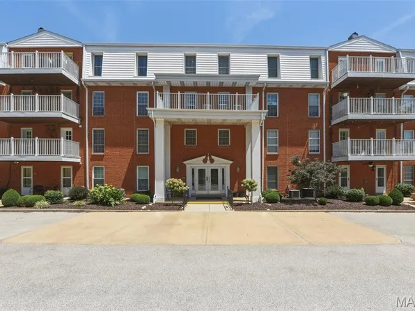 14443 Bantry Ln APT 16, Chesterfield, MO 63017