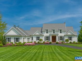 4 Canterbury Rd, Charlottesville, VA 22903