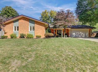 149 Pinehurst Dr, Springfield, IL 62704