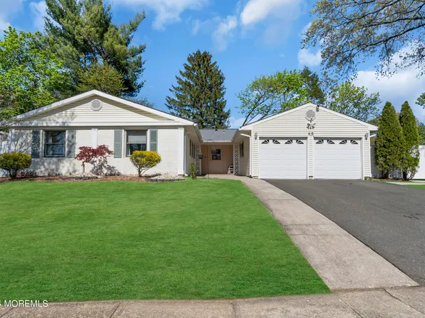 60 Irongate Lane, Aberdeen, NJ 07747