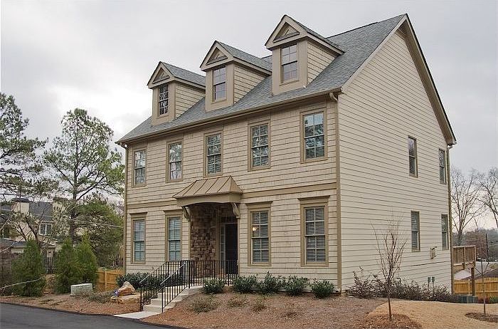 Custom Craftsman Boasts Open Floor Plan with a Basement!