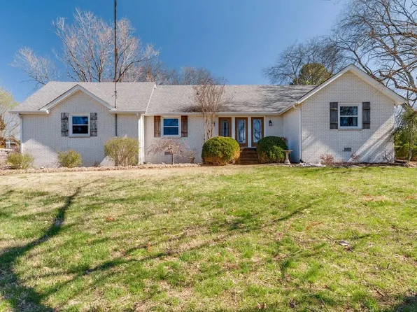 100 Bluegrass Cv, Hendersonville, TN 37075