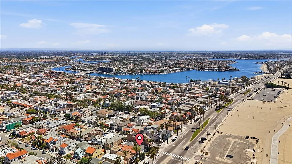 Building Photo - 5267 E Ocean Blvd