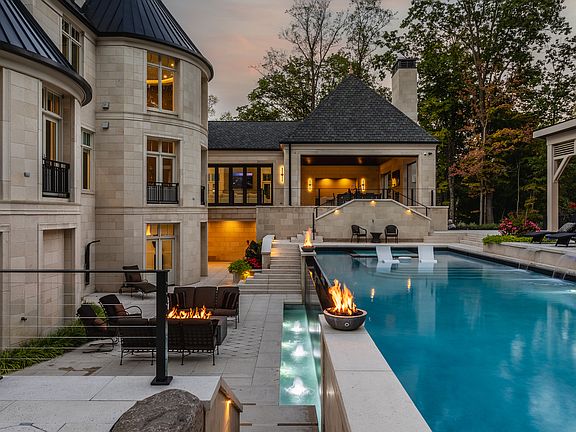 4th image of 10585 Hussey Ln